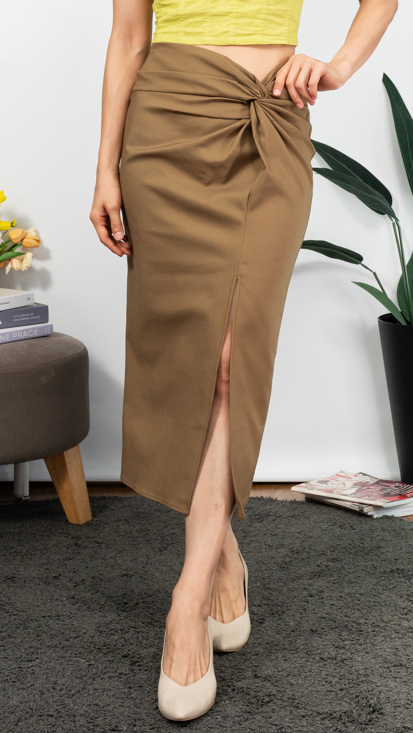 Elyana Skirt (Khaki)